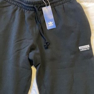 Adidas sweatpants New With Tag M